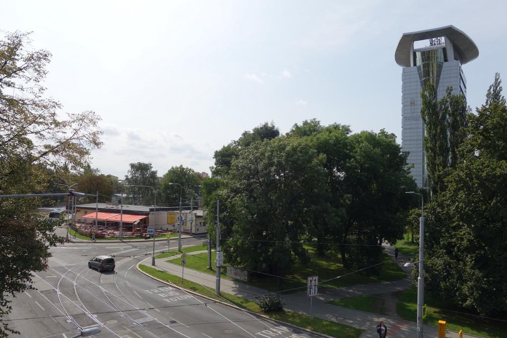 Restaurace Alvi Hotel Ostrava Ngoại thất bức ảnh